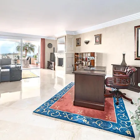 Albatross Hill 6-1b Apartment Marbella