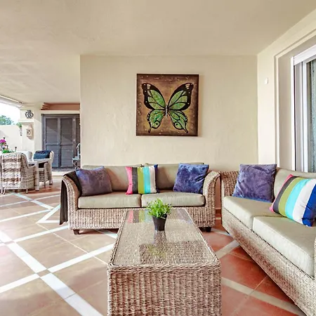Albatross Hill 6-1b Apartment Marbella